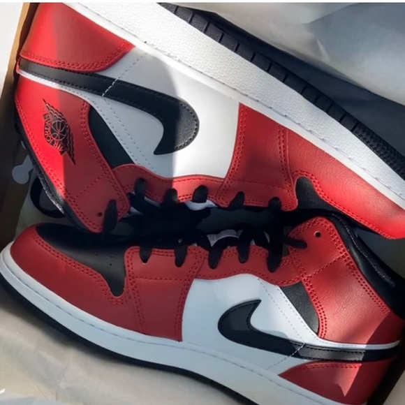 Jordan 1 mid chicago toe - Picture 1 of 1